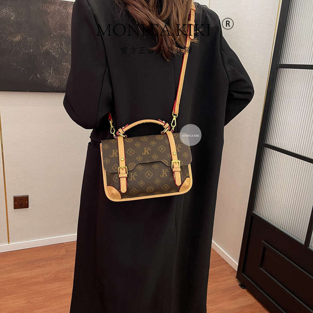 Chic Fashion Monica Versatile Commuter Large Capacity Tote Bag for Women 2025 New Vintage High-end Feel