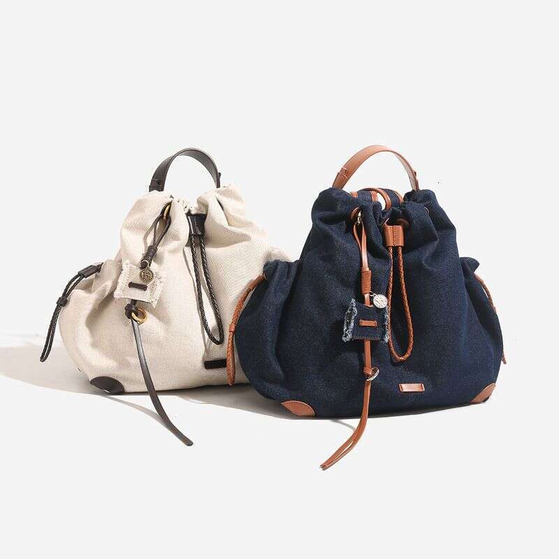 The Same Women's 2025 Spring And Summer New Large-Capacity Laptop Bag Travel Backpack Fashionable Hundred Simple Daily Leisure