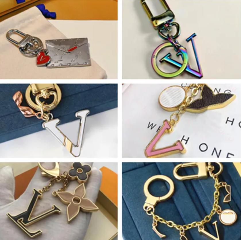 Keychains Lanyards Charm High Quality Key Holder Designer Keychain Bag Charm Buckle Car Letter Leather Women Bags Pendant Accessories Luxury Gift 20 styles