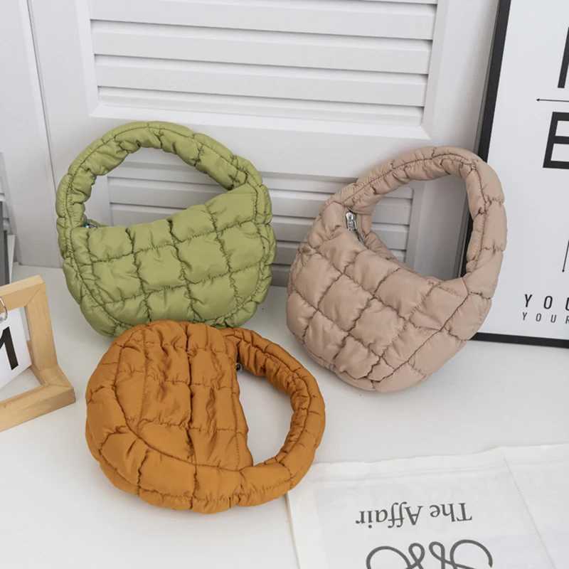 1PC Fashion Mini Puffer Tote Bag Quilted Circle Phone Purse Elegant Purple Soft Nylon Padded Key Pouch Simple Trend Handbag Z250812