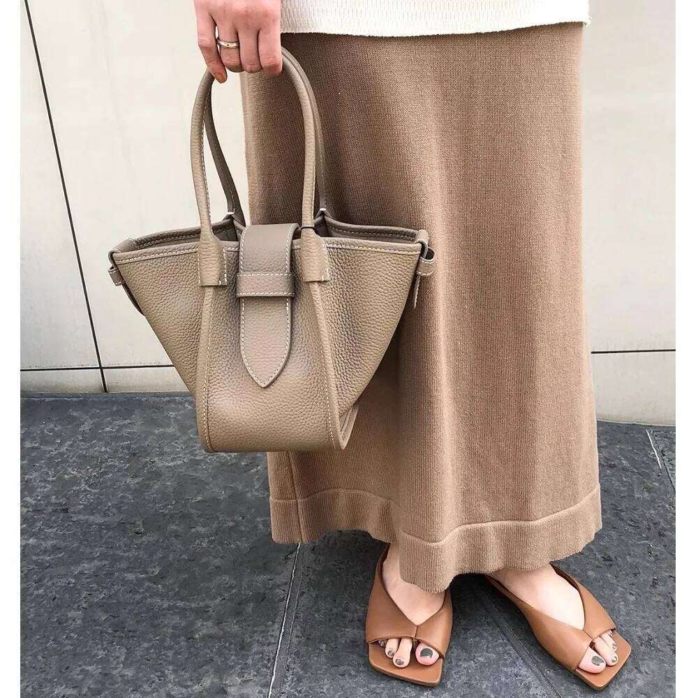 New Niche Design Women S Handbag Wing Handheld Basket Genuine Leather Cowhide Swing Foldable Bag Classic Black