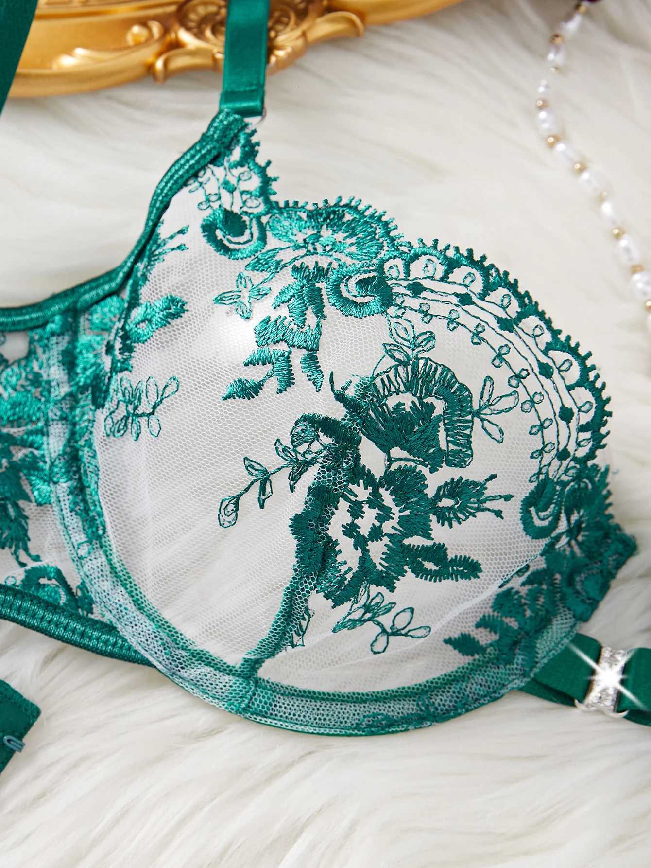 Women Elegant Lace Babydoll Sensual See-Through Mesh Splicing Embroidery Erotic Lingerie Bra And Panty SetSetXJ250812