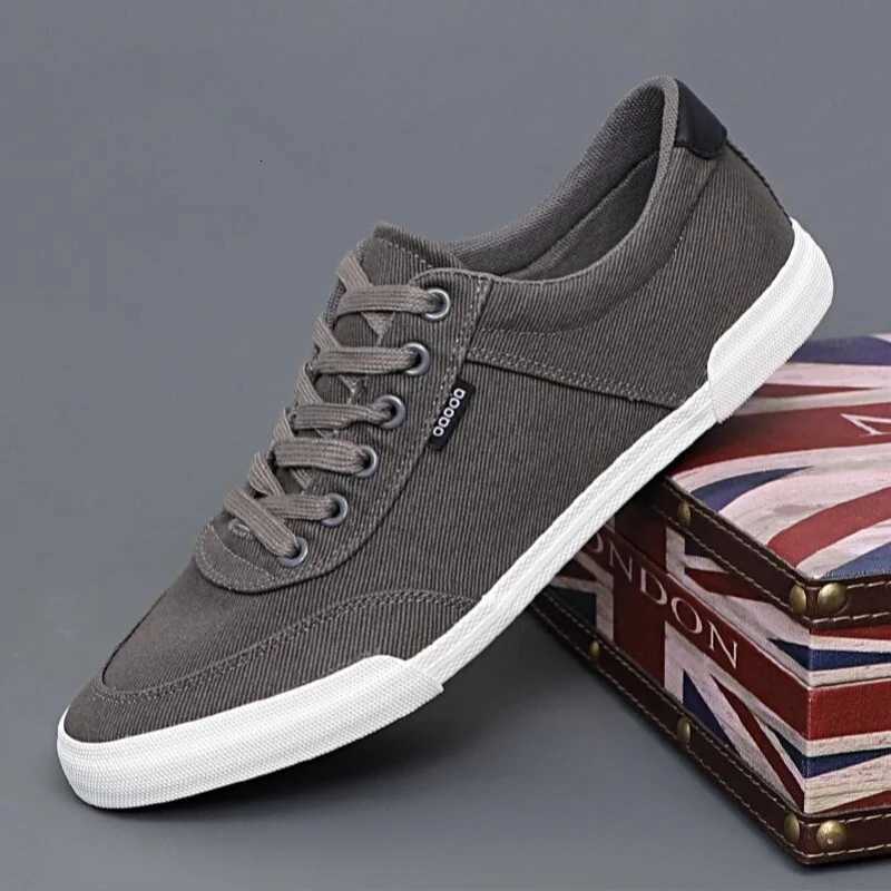 Summer Mens Canvas Shoes Cloth Soft Sneakers Mens Canvas Shoes Breathable Vulcanized Wear Resistant Sneaker Z250812