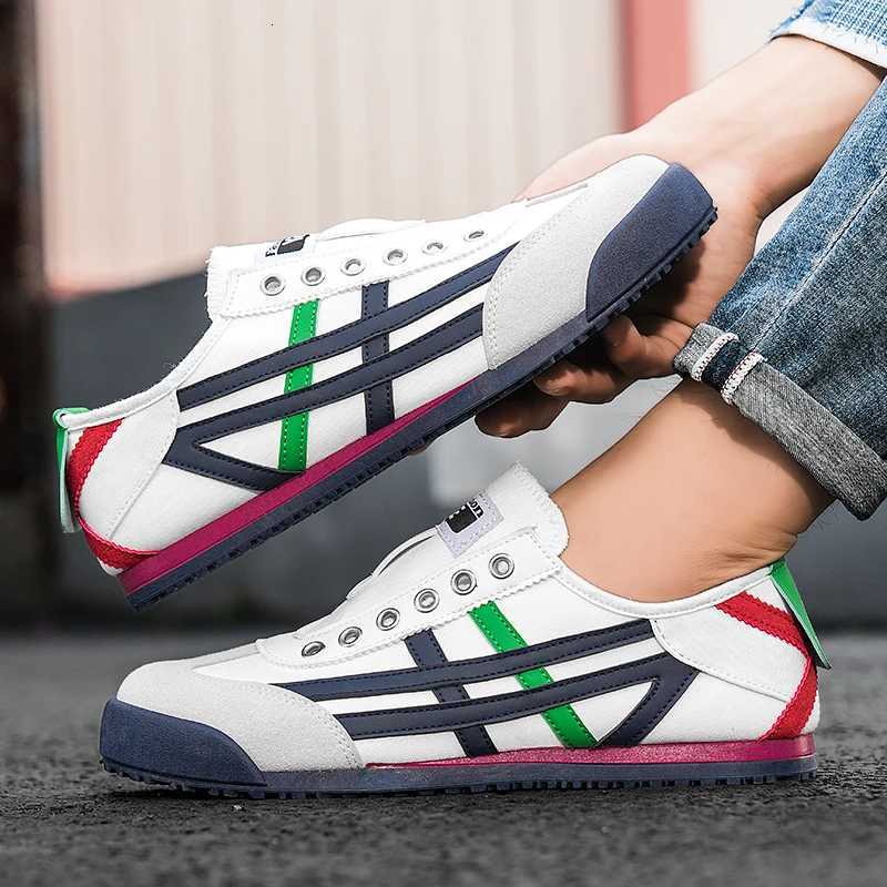 Fashion Men Casual Shoes Lightweight Cloth Running Outdoor Sneakers Comfortable Walking Sports Shoes Breathable Jogging Shoes Z250812