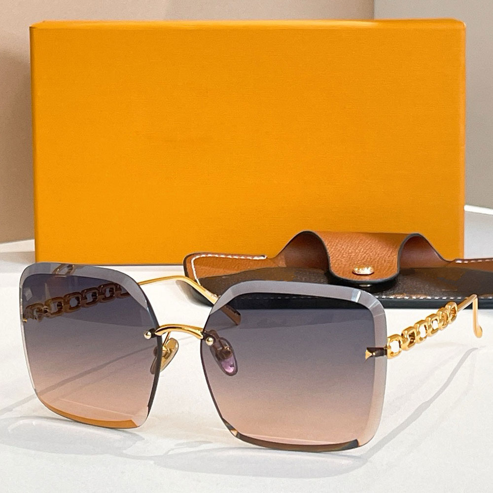 Luxury Womens Designer Jewel Square Sunglasses Z2162U classic oversized shape sunglasses such as a slender signature chain on the temples Unique highend glasses