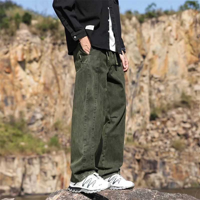 2025 Spring Loose Straight Denim Cargo Pants for Men Outdoor Hiking Multi-Pocket Casual Mountaineering Pants W250812