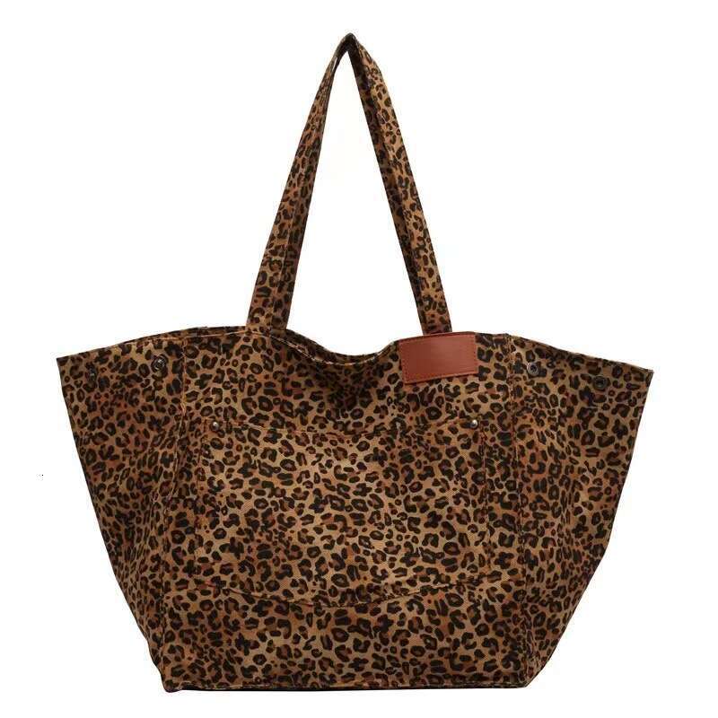 Spring And Summer New Capacity Women's Cloth Leopard Print Large Shoulder Handheld Tote Bag B5