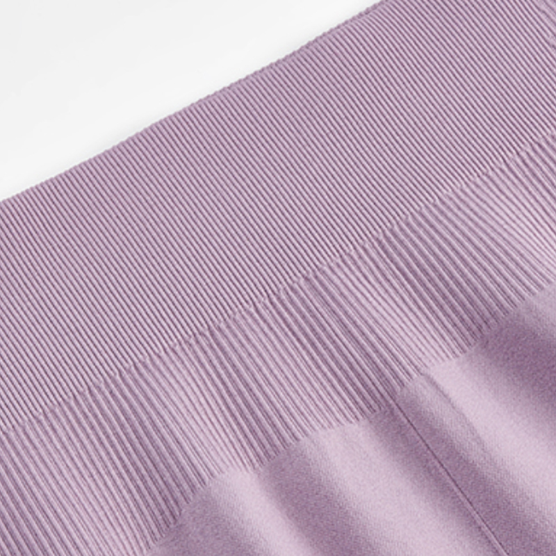 Baby's touch sensitive sports pants for women in summer breathable and widened high waisted fitness five quarter pants medium short tight pants e