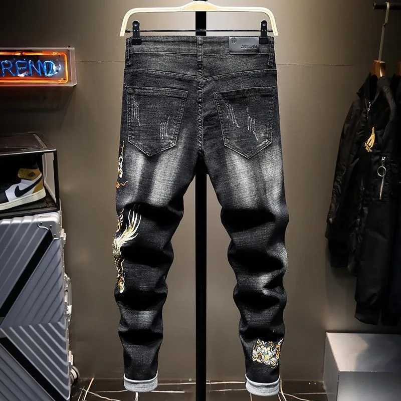 2024 Spring and Autumn New Fashion Trend Embroidered Stretch Jeans Mens Casual Slim Comfortable Breathable High-Quality Pants X250812