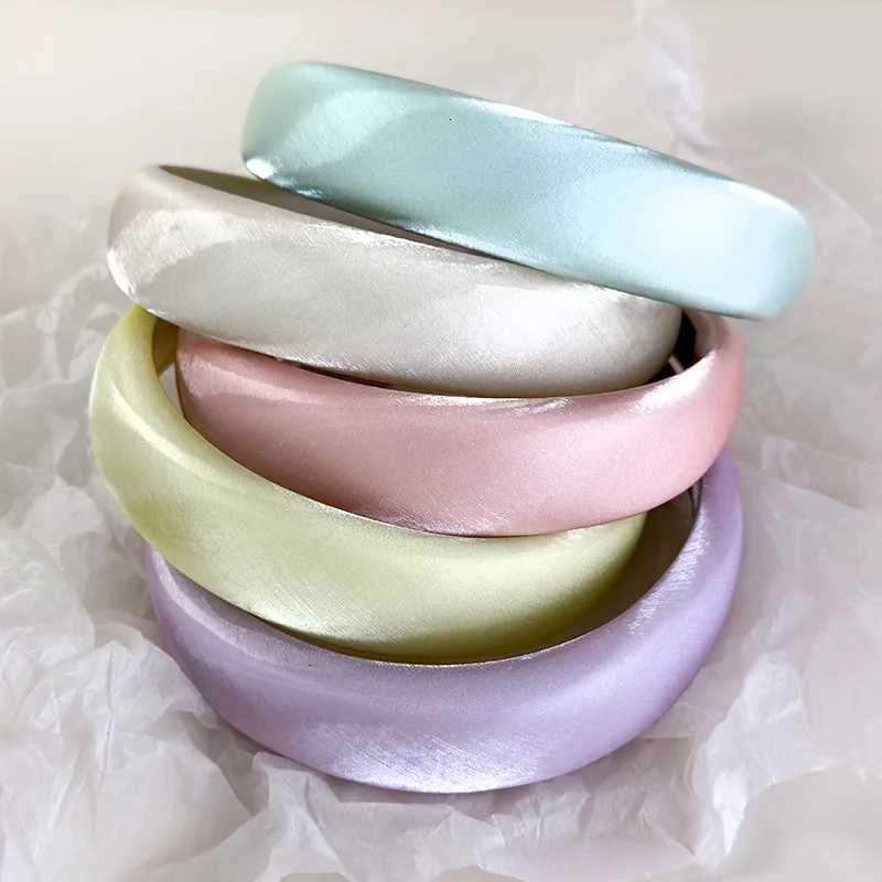 Spring/Summer Fashion Pearlescent Satin Band Texture Wide Hair Band Women Temperament Hair Hoop Female Hair Accessories New X250812