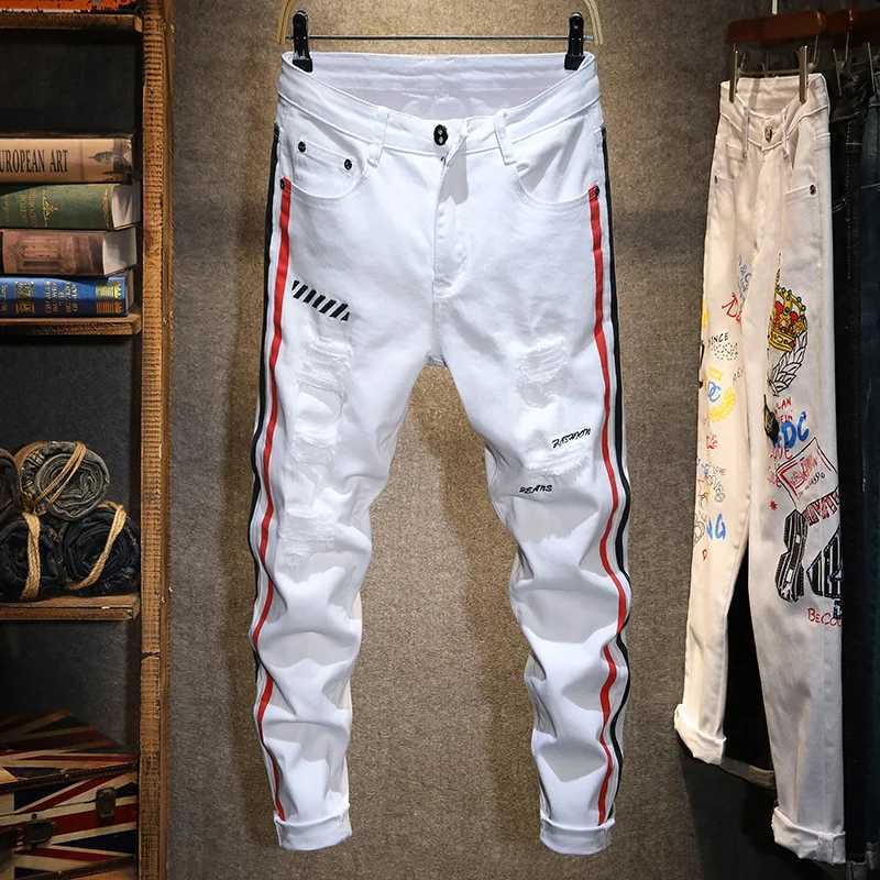 Personality fashion White jeans mens fashion hot stamping flower embroidery street handsome slim fit skinny stretch trousers X250812