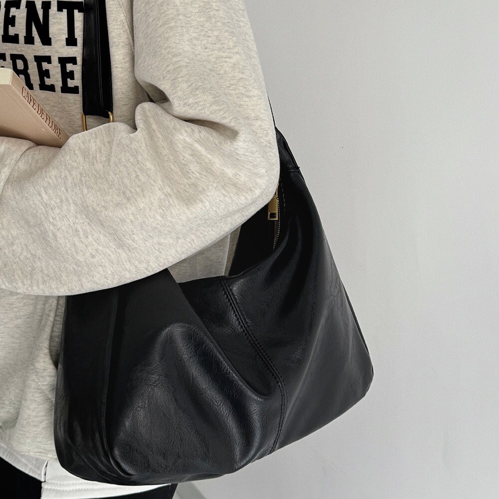 Women s Tote College Style Versatile Large Capacity Shoulder Commuter Crossbody Bag ddmymarket