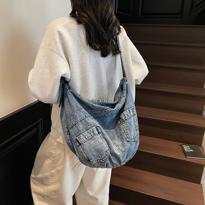 Denim for Women New Washed Single Shoulder Crossbody Large Capacity Commuter Handbag Tote Bag