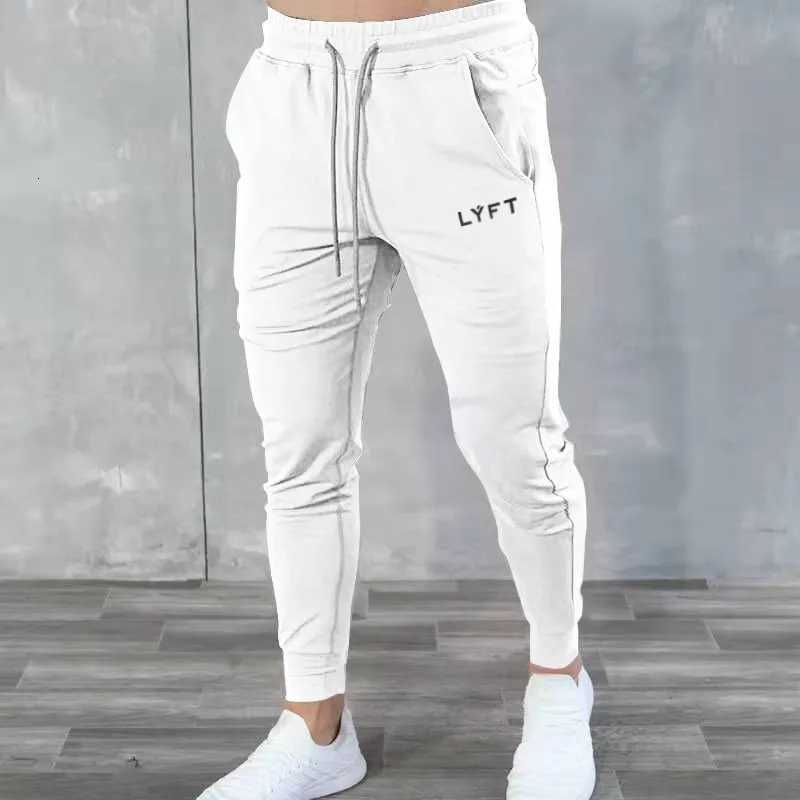 2024 LYFT Muscle Fitness Brothers Summer New Trendy Casual Sports Pants Outdoor Running Breathable Lightweight Feet W250812