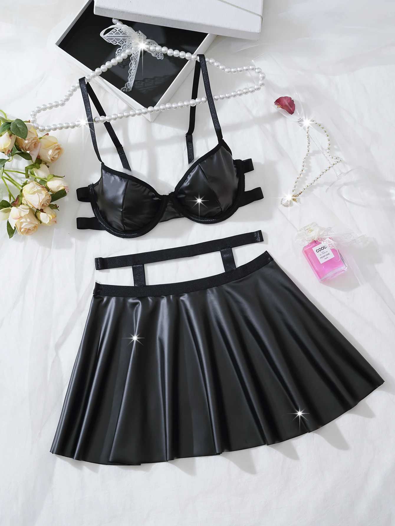 New Fashion Women Sexy Bras And Skirts Set Leather Adjustable Shoulder Strap Underwear Breathable Erotic Lingerie Ruffle SkirtXJ250812