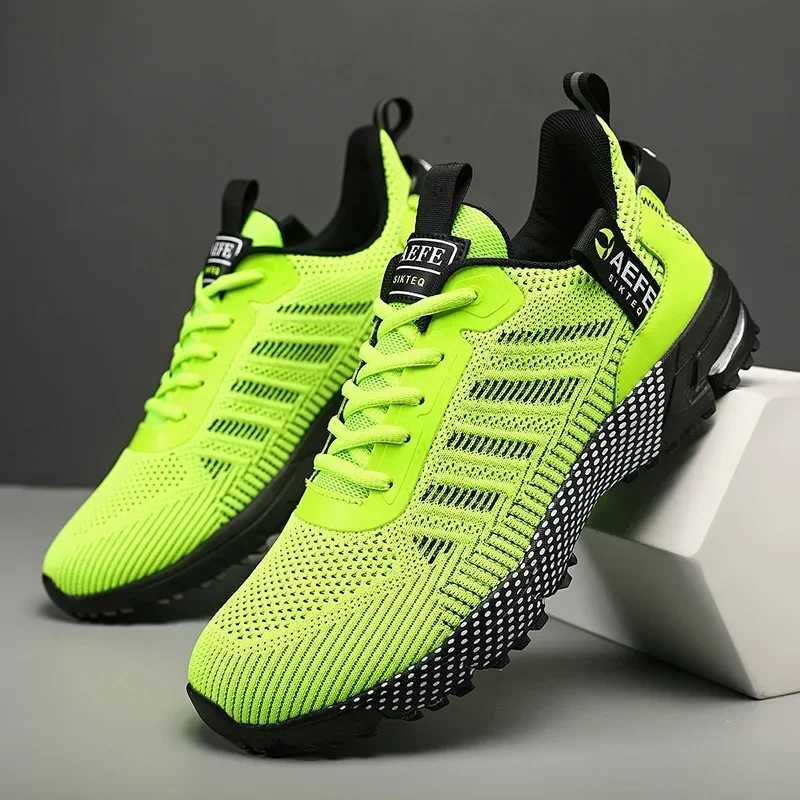 2025 Fashion Mens Sneakers Lightweight Running Shoes Summer Mesh Sneaker Breathable Casual Shoes Comfortable Mens Tennis Shoes Z250812