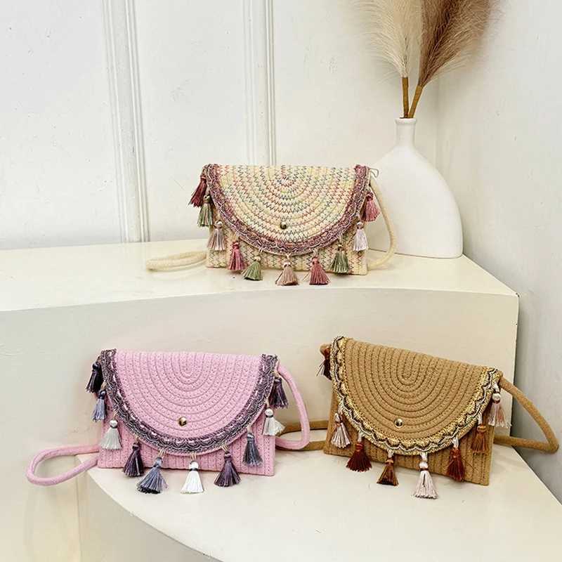 Tassel Woven Crossbody Shoulder Bag Ethnic Style Flip Women Saddle Bag Fringed Contrast Color Sling Bag Everyday Commuter Purse Z250812