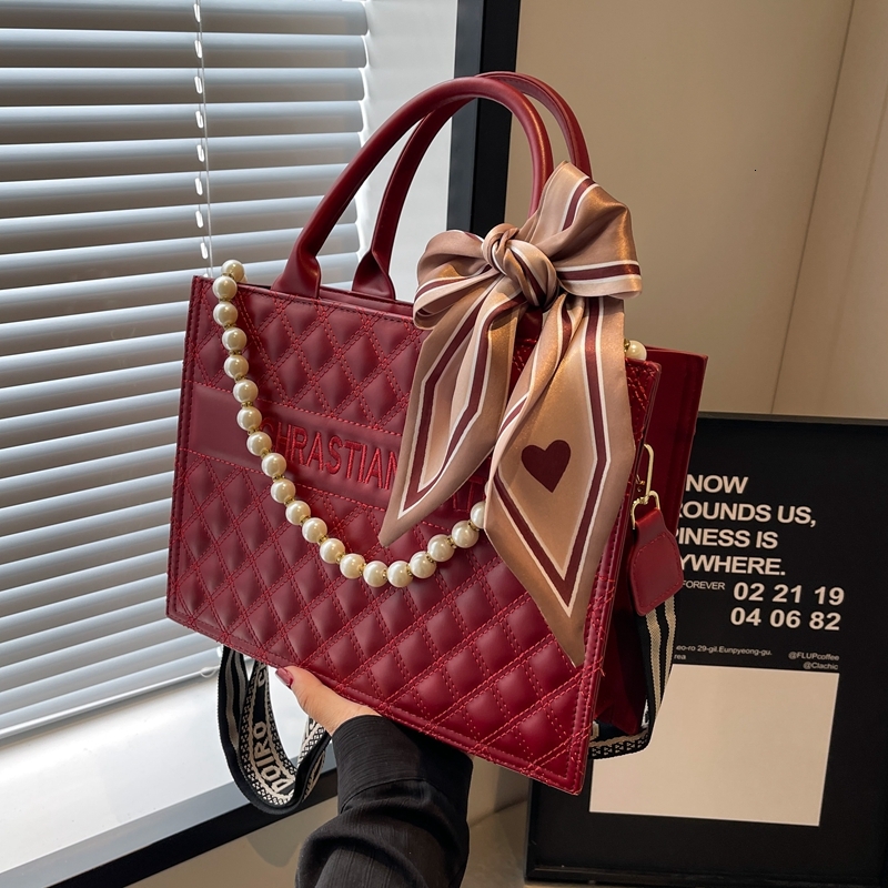 Red Wedding New High-end Handheld Bridal Female Bride Crossbody Large Capacity Tote Bag