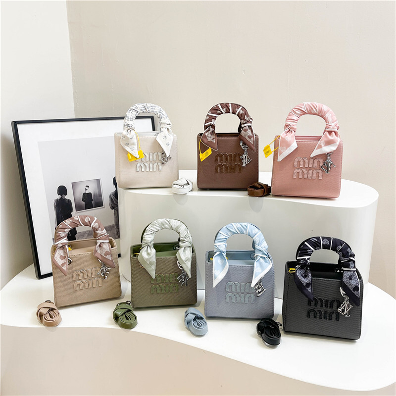 Women's Bag New High-End Princess Diana Style Versatile Embroidered Fashion Scarf Single Shoulder Handbag