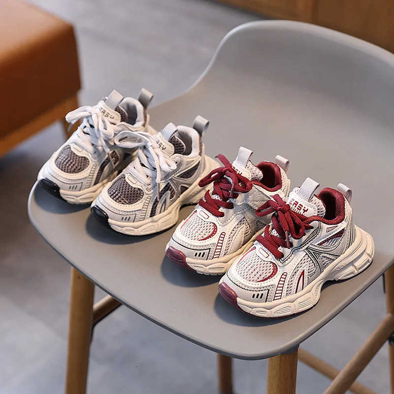 2025 New Breathable Soft Sole Student Running Shoes Spring Childrens Sports Shoes Boys Girls Lightweight Fashion Casual Shoes T250812