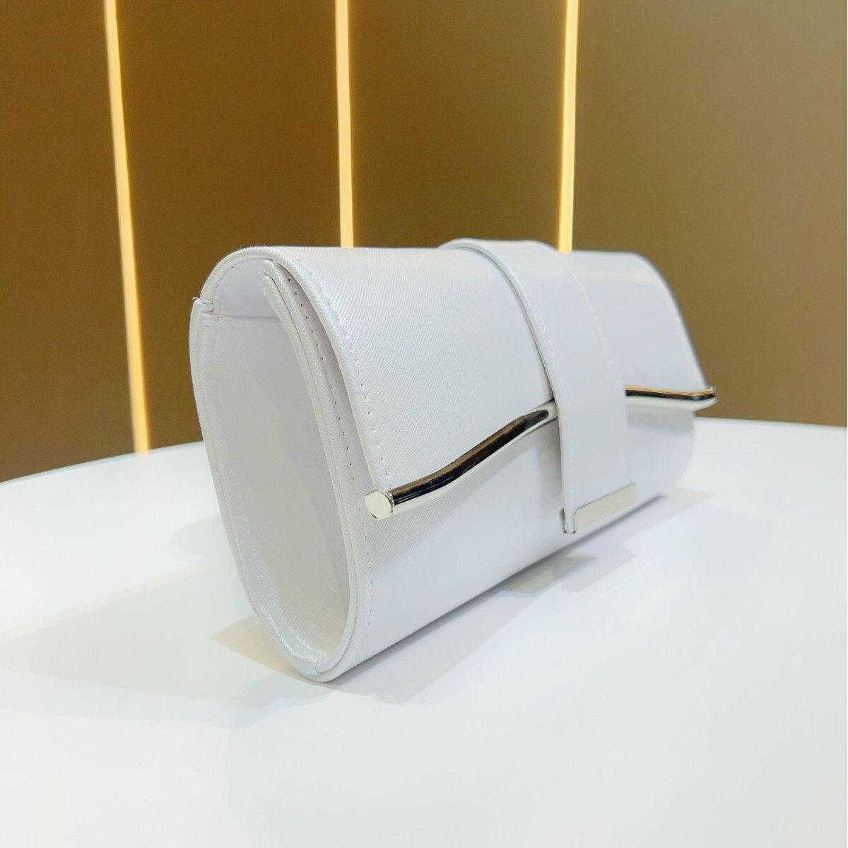 2025 Autumn New Women's Wallet Minimalist Handbag Card Bag Evening Dress Bag Fashionable Light Luxury Elegant Designer Bag