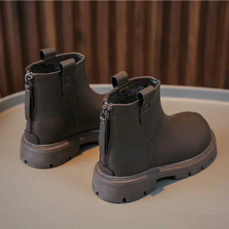 Girls Leather Boots Black Brown Children Chelsea Boots Non-slip Fashion Kids Short Boots for Boys Britain PU 2023 New Round-toe XJ250812