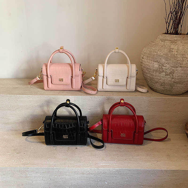 High-end Handbag for Women New Trendy Casual Fashion Versatile Shoulder Commuter Crossbody Small Square Bag