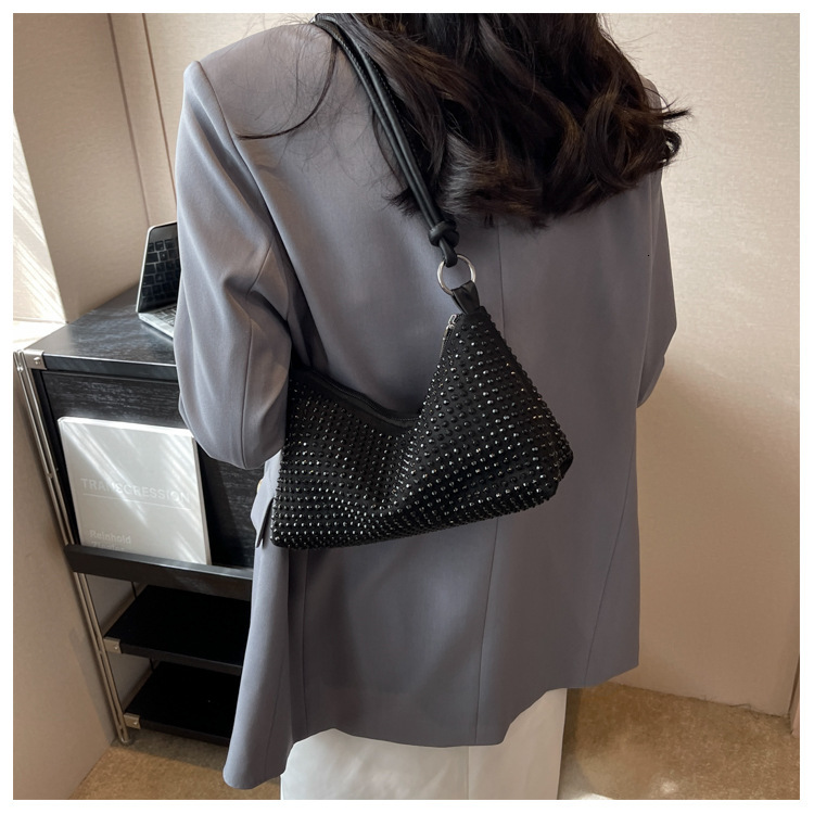 Designer Bag Tote Bag Minimalist Stylish Luxury Bag Underarm Bag For Women 2024 Early Summer New Fashion Chain Shoulder Bag Trendy Stylish Crossbody B