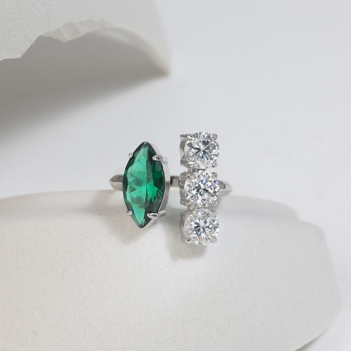 MT 2.4ct Moissanite Ring for Women 925 Sterling Silver Gemstone Marquise Emerald Zircon Jewelry Gifts for Valentine's Day, Mother's Day, Bir