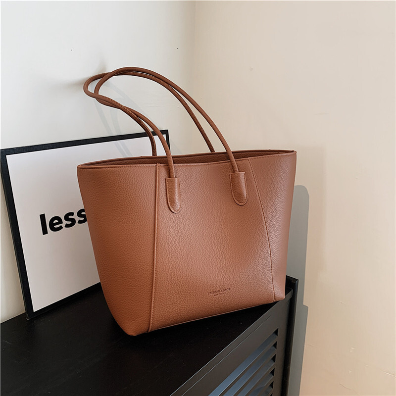 Large Capacity Soft Surface New Solid Color Fashion Casual Commuting Simple Style Single Shoulder Tote Bag for Women ddmymarket