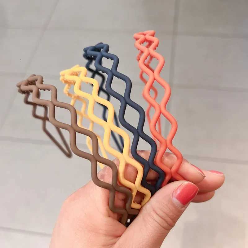 2024 New Fashion Solid Color Resin Geometric Grid Anti-slip Wave Hair Band for Women Girls Hair Accessories X250812