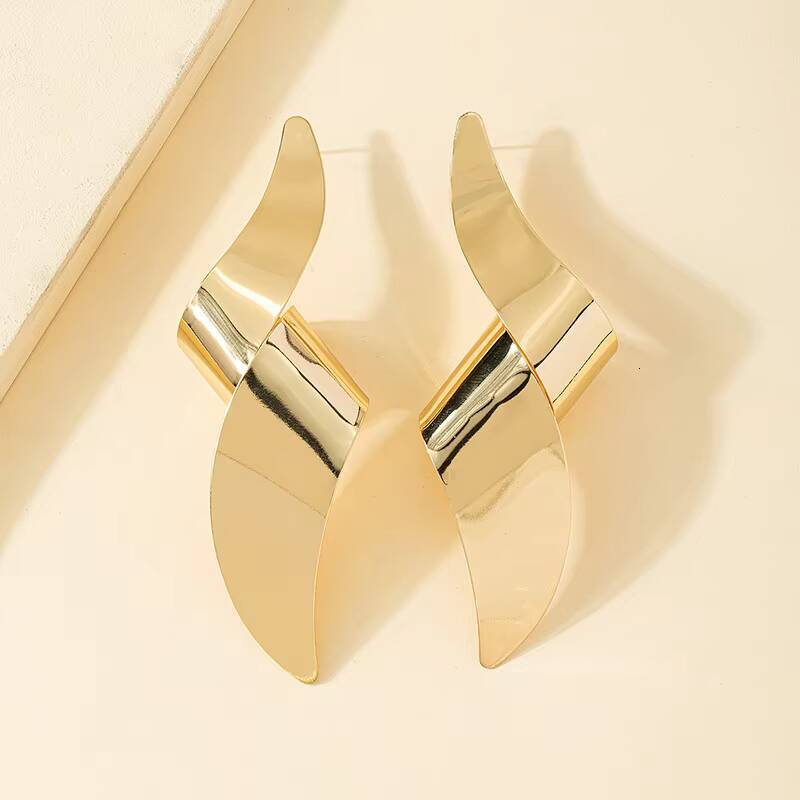 Trendy Vintage Geometric Exaggerated Metal Spiral Pendant Earrings for Women Fashion Jewelry