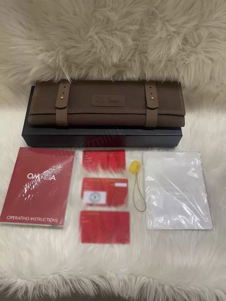 Watch Boxes Designer Genuine Leather Brown Color Portable Travel Bag Packaging Storage New Protective Bag For Watch Bags