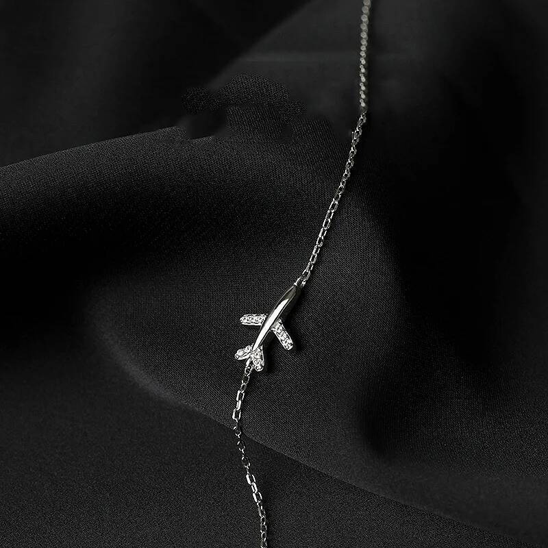 Mewanry Sier Color Sparkling Zircon Airplane Bracelet for Women Simple Elegant Party Jewelry Gifts Prevent Allergy