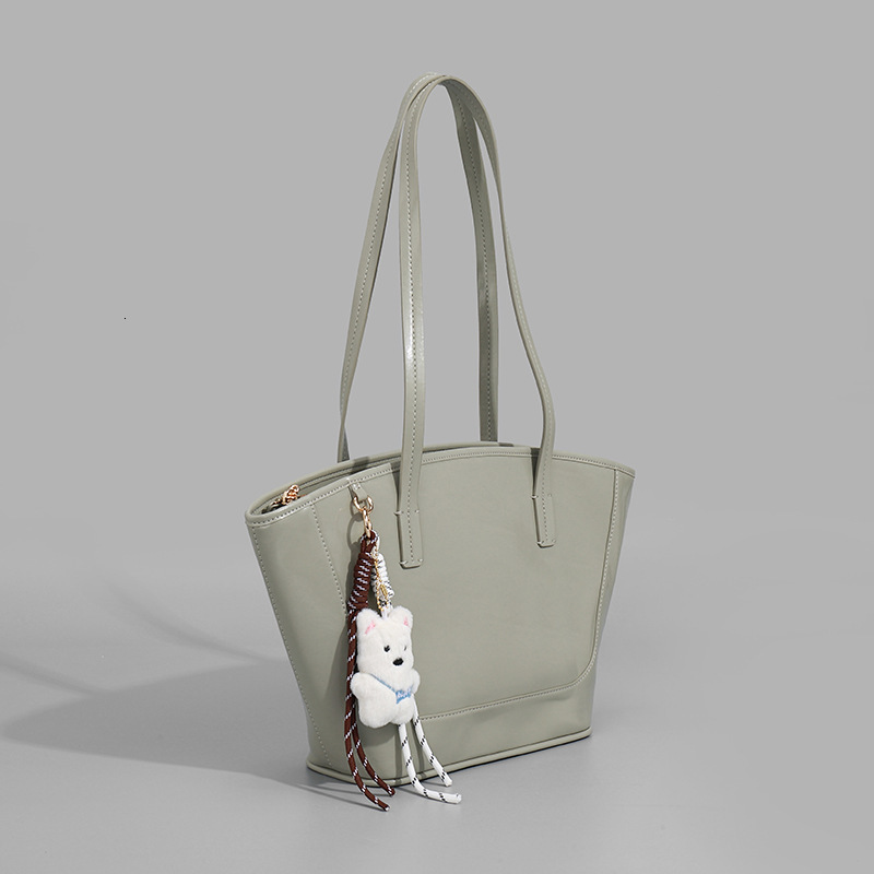 2025 Autumn New Women s Shoulder Bag Large Capacity Cute Pendant Women s Handbag Autumn New Commuter Bag Autumn New bag women s Simple Style Solid Col