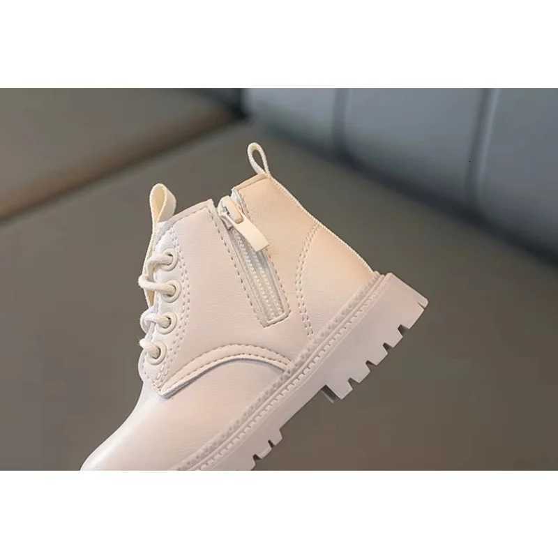 Autumn Winter Plus Velvet Warm Kids Martin Boots for Girls Boys Fashion Leather Boots Soft Bottom Non-slip Children Running Shoe XJ250812