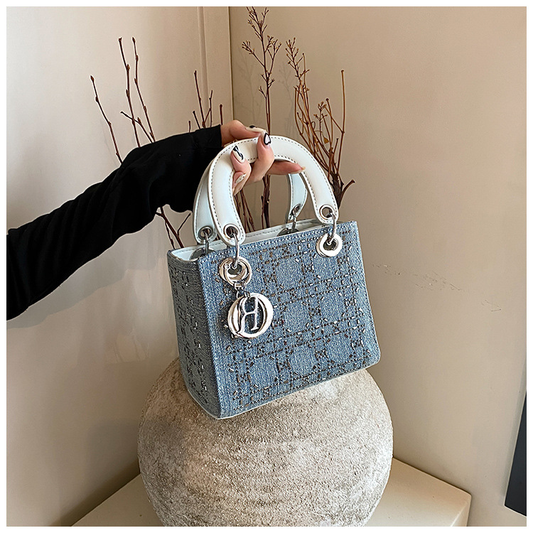 2025 New Diamond-Encrusted Mini Daphne Bag - Rhinestone-Embellished Quilted Clutch, Stylish Handheld & Crossbody Purse for Women