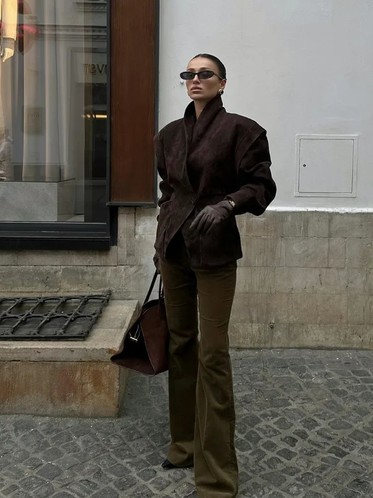 Dark Brown Suede Oversized Blazer Women Long Sleeve Wide Shoulders Coat 2025 Autumn Highstreet Leisure Chic Lady Outerwears 250811