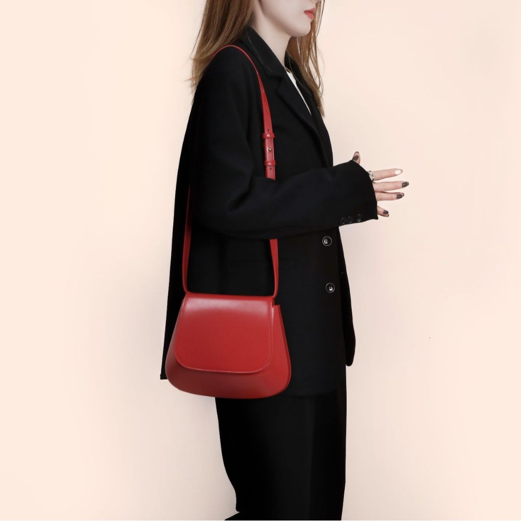 Chestnut for Women New Saddle Design High-end French Style Single Shoulder Crossbody Small Square Bag