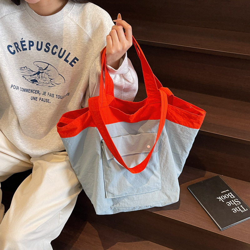 Large Capacity Fabric Lazy for Women New Trendy Fashion Simple Color-Block Casual Commuter Shoulder Tote Bag