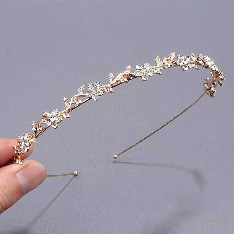 Fashion Vintage Advanced Alloy Pearl Flower Hairband for Girls Elegant Korean Hair Hoops Band Accessories X250812