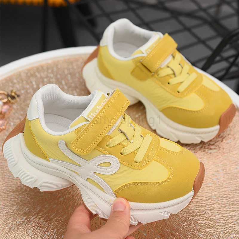 Childrens sports shoes girls shoes 2025 Spring and Autumn new style boys breathable and lightweight running shoes trendy T250812