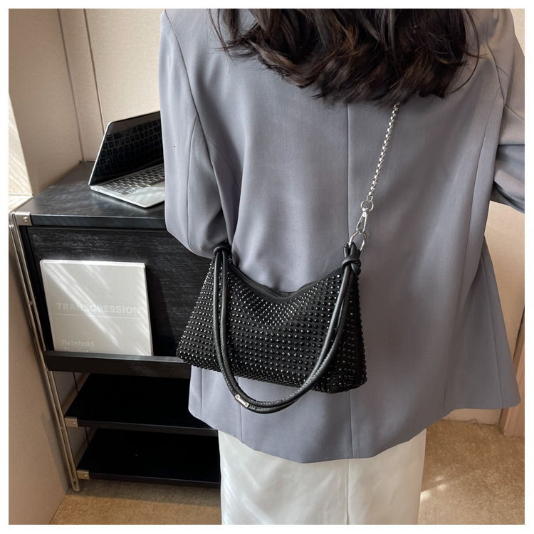Designer Bag Tote Bag Minimalist Stylish Luxury Bag Underarm Bag For Women 2024 Early Summer New Fashion Chain Shoulder Bag Trendy Stylish Crossbody B