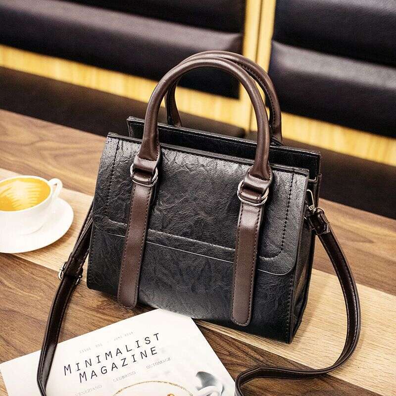 Women's Handbag Fashionable Contrasting Color 2024 New Crossbody Large Capacity Casual Versatile Retro Trendy Temperament Steel Feel Bag