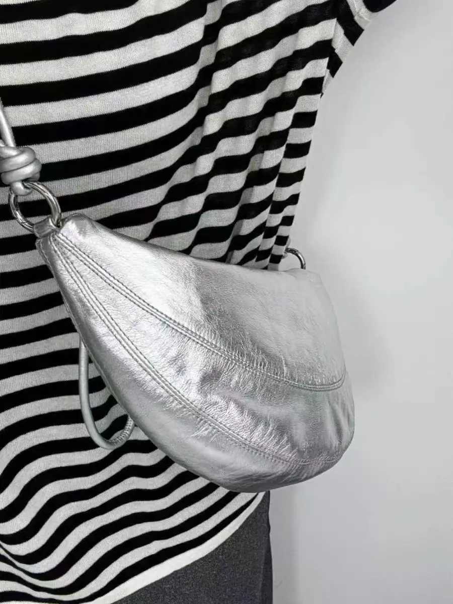 Silver Crossbody Bag Korean Style Fashion Simple Versatile Single Shoulder Bag Commuting Portable Underarm Bag Z250812