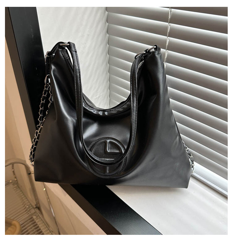 Solid Color Personality New Trend Simple Large Capacity Casual Chain Shoulder Tote Backpack Underarm Bag ddmymarket