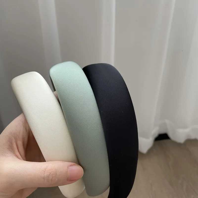 Fashion Wen Thick Sponge Band Padded Ladies Hair Band Girl Hair Hoop Satin Covered Soft Wear Hair Accessories Bezel X250812