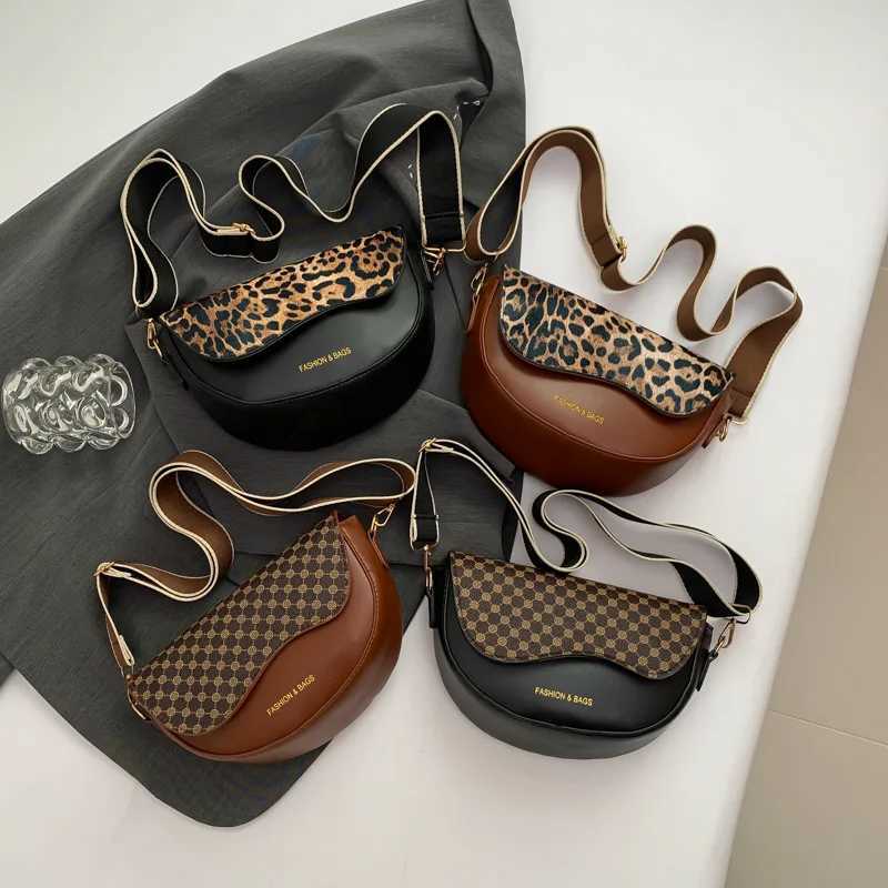 Chic Handbag Ladies Fashionable Messenger Bag Stylish Shoulder Bag Faux Leather Saddle Bag for Women Daily Work Party Z250812