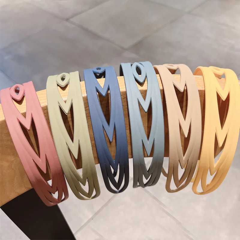 New Fashion All-match Simple Hollow Frosted Non-slip Hair Bands for Women Girls Clamp Hair Accessories Wear X250812