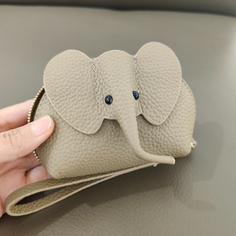 New Pendant Women Key Creative Card Holder Genuine Leather Little Elephant Coin Purse Zipper Hand Twist Lipstick Storage Bag